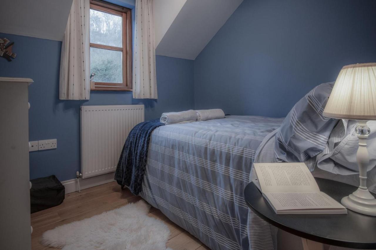 Llais Afon - 3 Bedroom Holiday Home - Fishguard Exterior photo