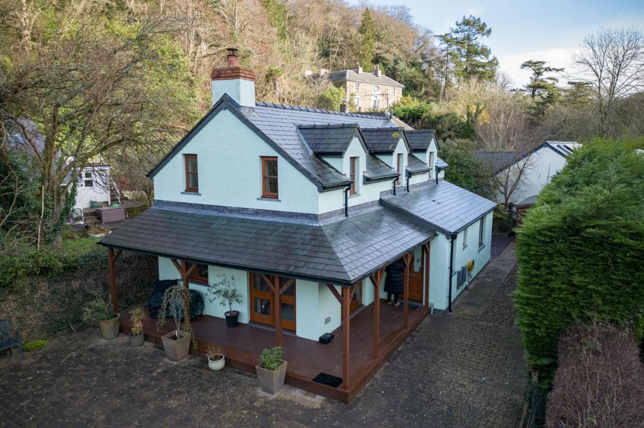 Llais Afon - 3 Bedroom Holiday Home - Fishguard Exterior photo