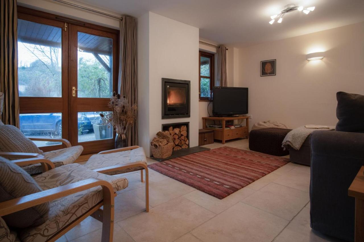 Llais Afon - 3 Bedroom Holiday Home - Fishguard Exterior photo